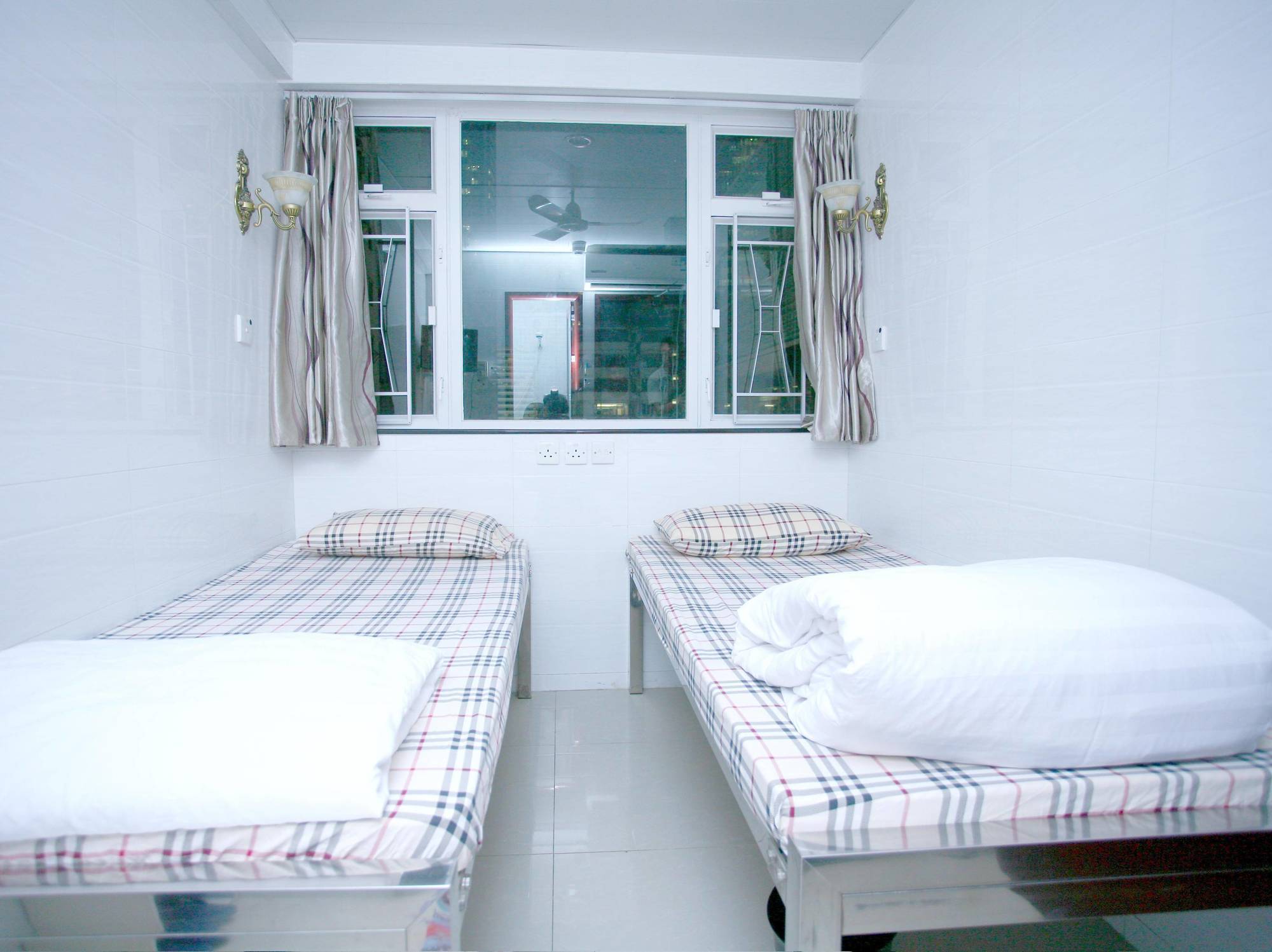 Pay-Less Guesthouse Hong Kong Bagian luar foto