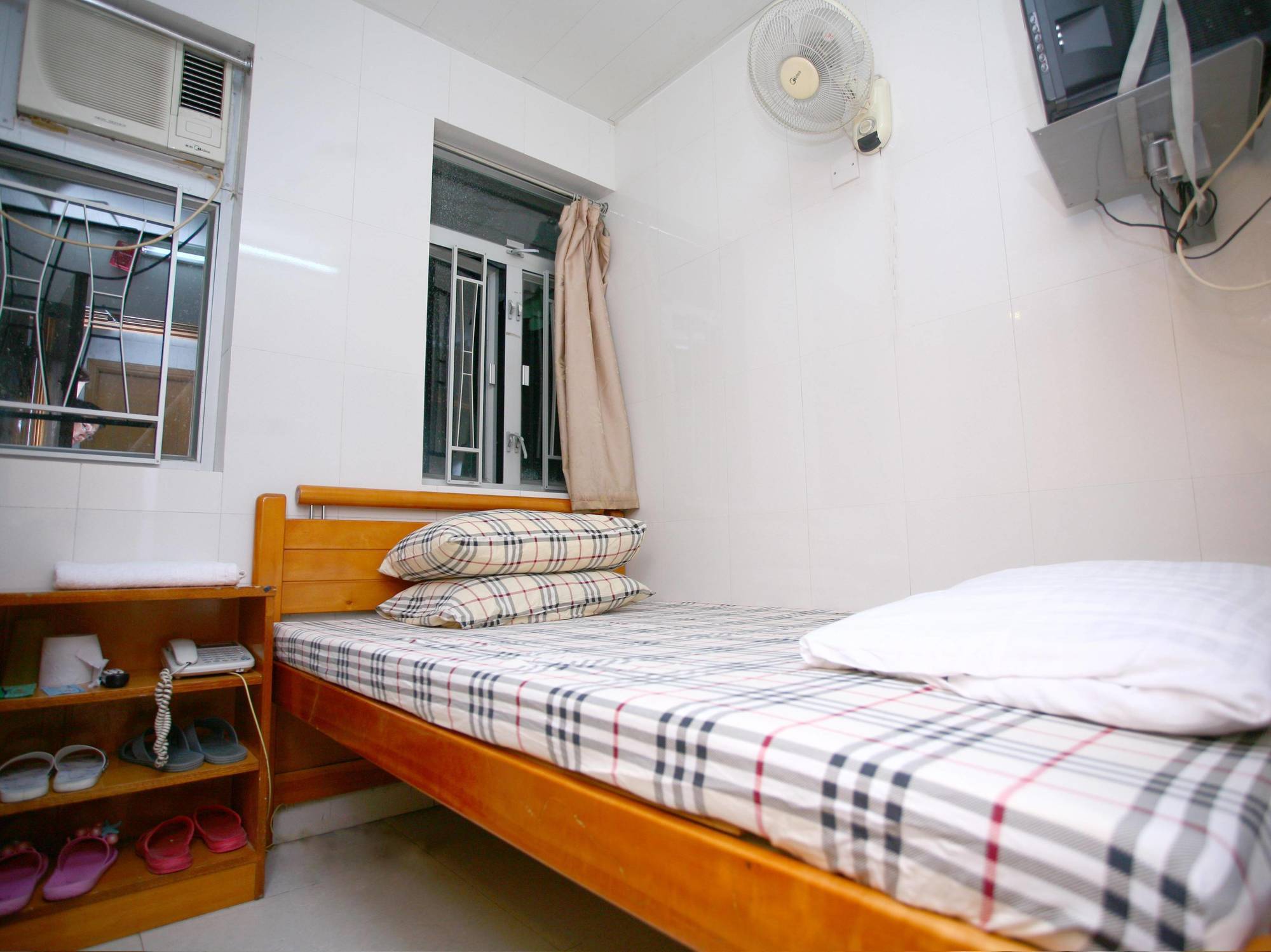 Pay-Less Guesthouse Hong Kong Bagian luar foto