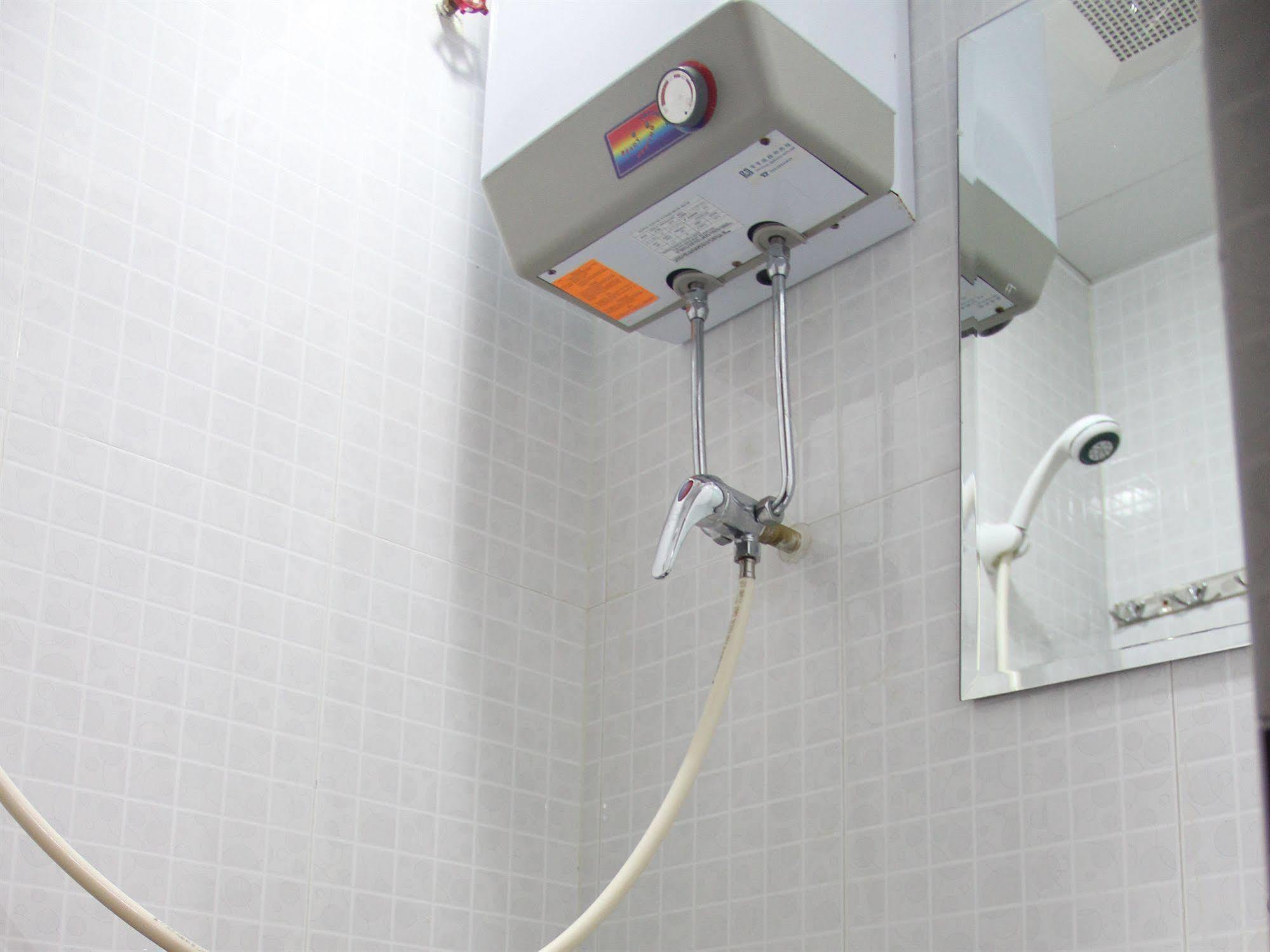 Pay-Less Guesthouse Hong Kong Bagian luar foto
