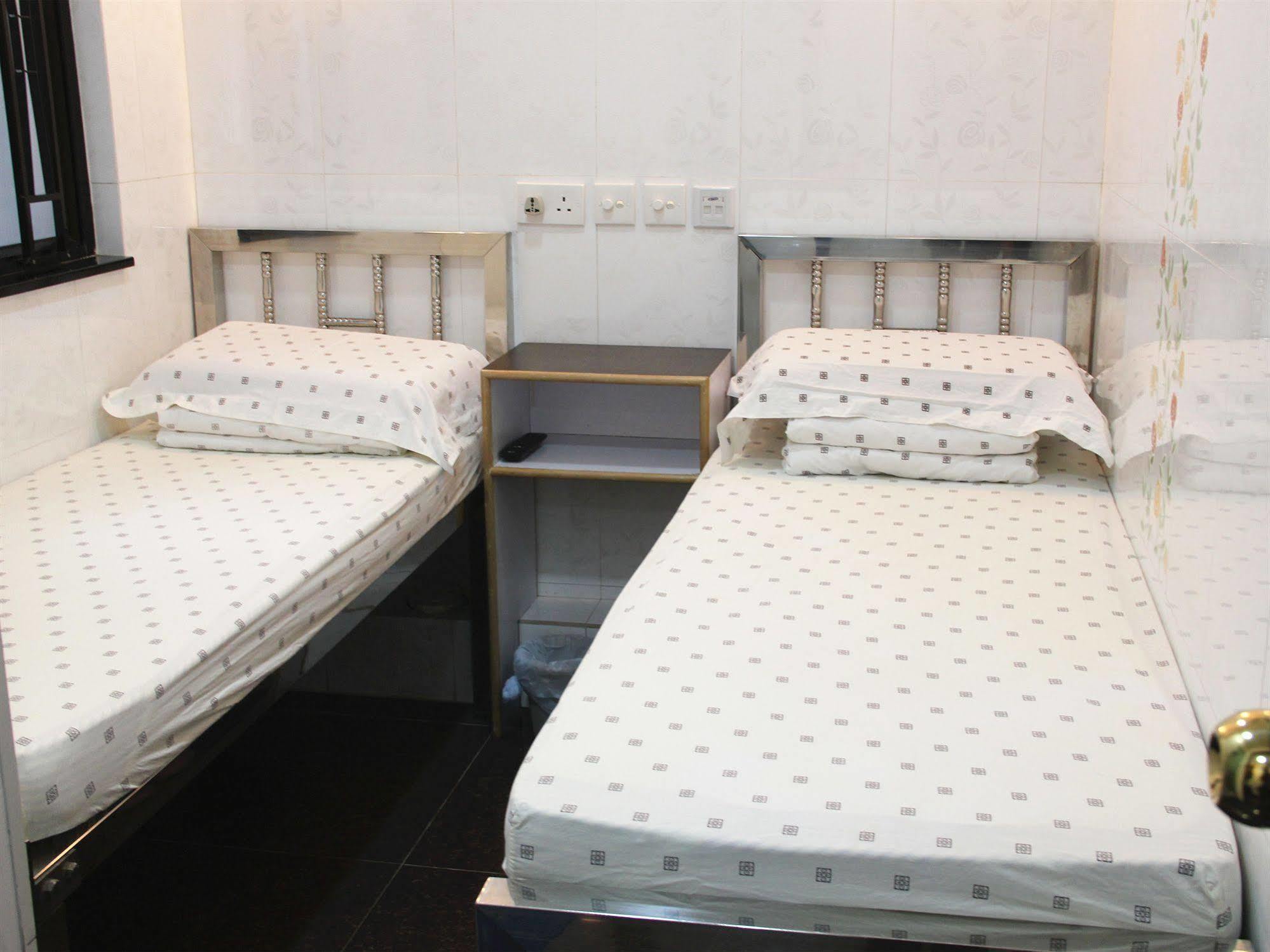 Pay-Less Guesthouse Hong Kong Bagian luar foto